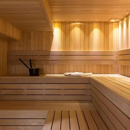بيت للعطل In With Sauna